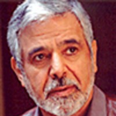 منوچهر احمدی
